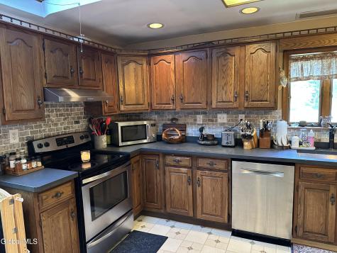 874 Benedict Avenue Niskayuna NY 12309