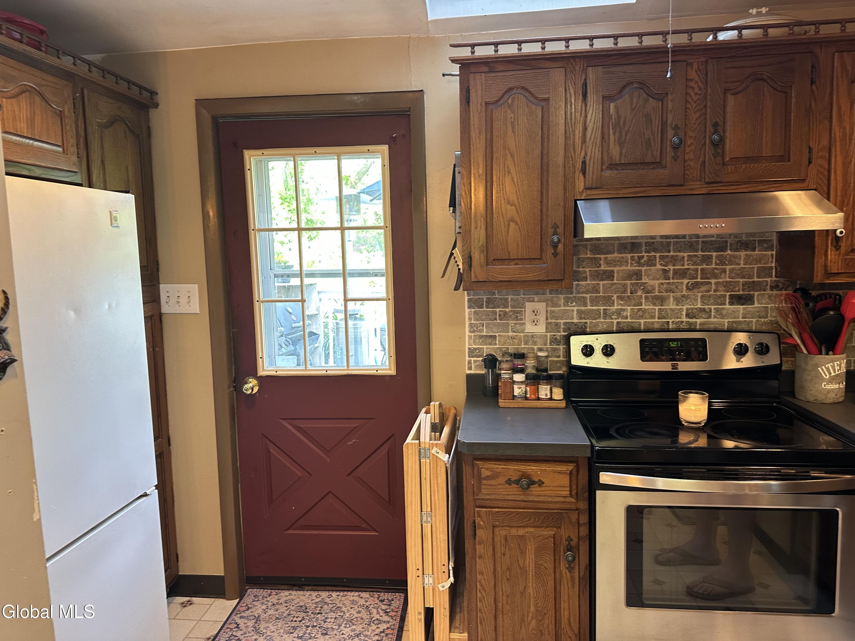 874 Benedict Avenue Niskayuna NY 12309