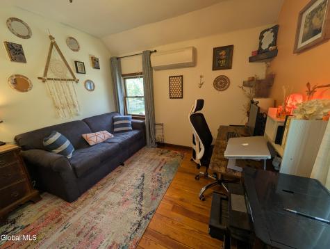 874 Benedict Avenue Niskayuna NY 12309