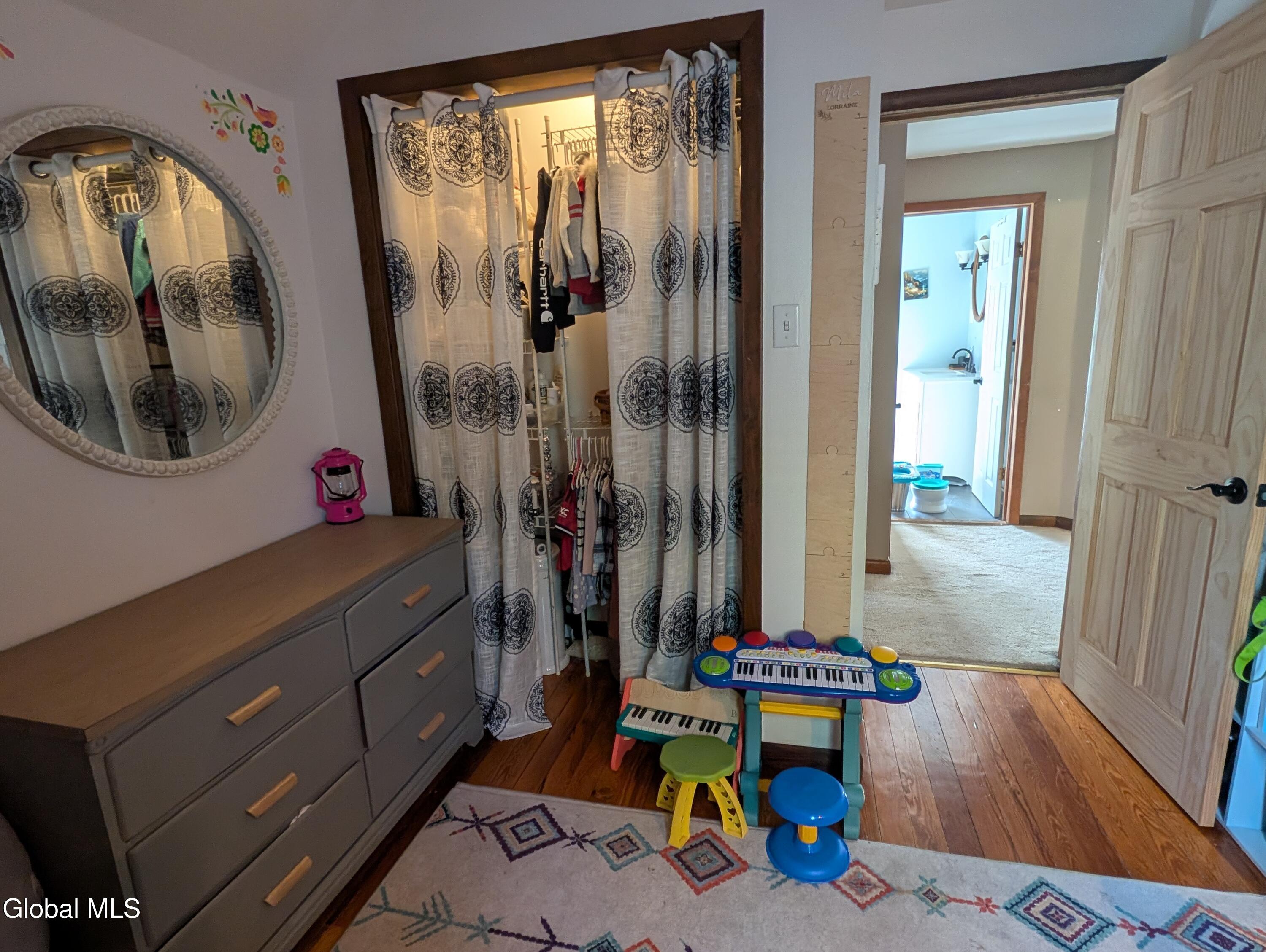 874 Benedict Avenue Niskayuna NY 12309
