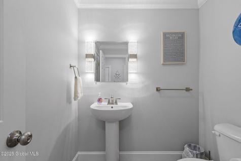 736 Ny-9p Saratoga Springs NY 12866