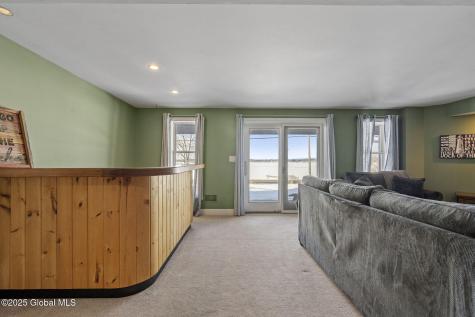 736 Ny-9p Saratoga Springs NY 12866