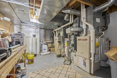 736 Ny-9p Saratoga Springs NY 12866