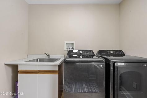 736 Ny-9p Saratoga Springs NY 12866