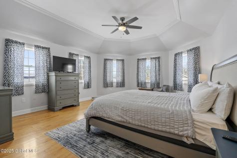 736 Ny-9p Saratoga Springs NY 12866