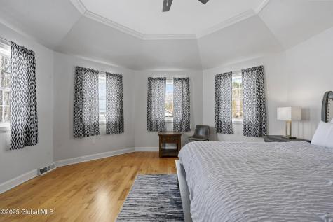 736 Ny-9p Saratoga Springs NY 12866