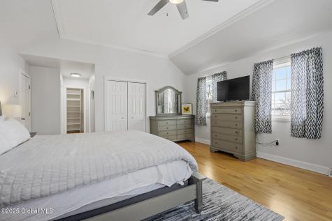 736 Ny-9p Saratoga Springs NY 12866