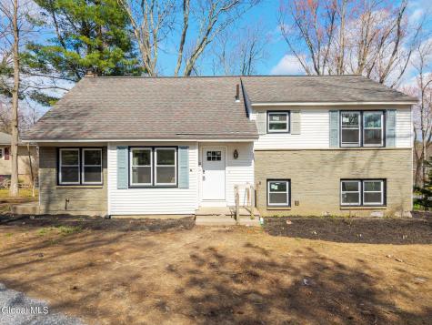 1030 Atateka Road Schenectady NY 12309
