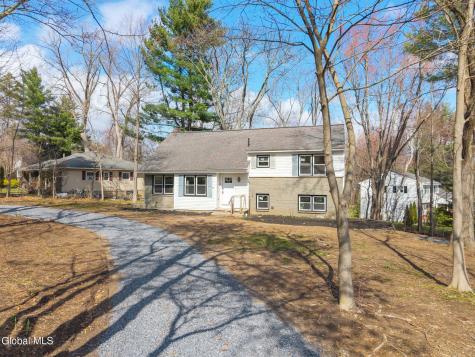 1030 Atateka Road Schenectady NY 12309