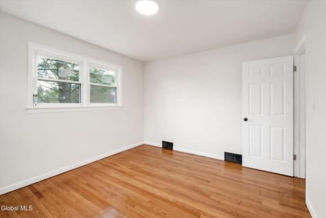 1030 Atateka Road Schenectady NY 12309
