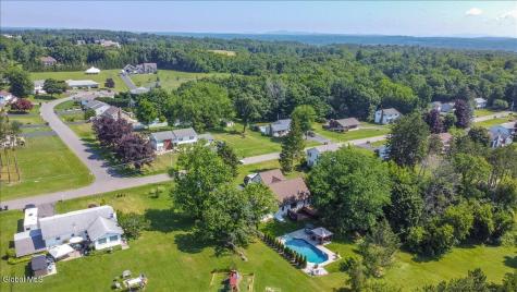 7 James Drive Waterford NY 12188