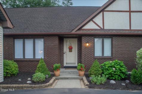7 James Drive Waterford NY 12188