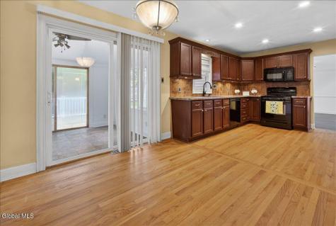 51 S Kellogg Avenue Schenectady NY 12304