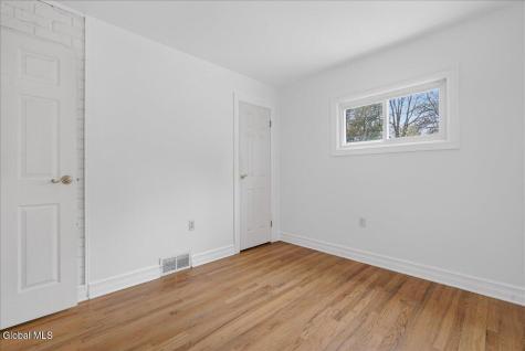 51 S Kellogg Avenue Schenectady NY 12304