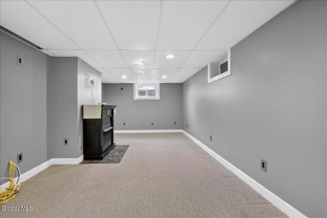 51 S Kellogg Avenue Schenectady NY 12304