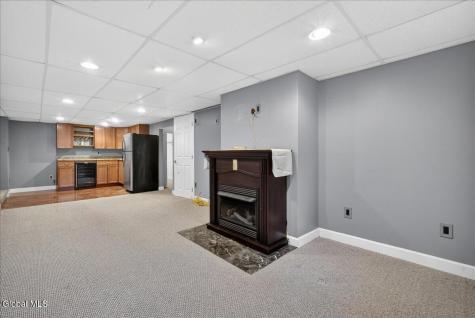 51 S Kellogg Avenue Schenectady NY 12304
