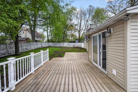 51 S Kellogg Avenue Schenectady NY 12304