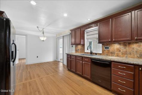 51 S Kellogg Avenue Schenectady NY 12304