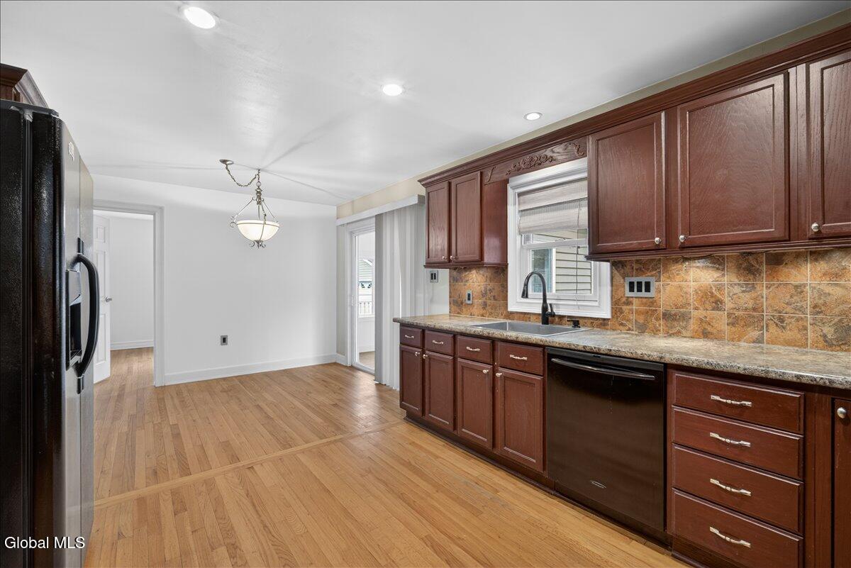 51 S Kellogg Avenue Schenectady NY 12304
