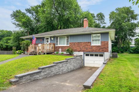 27 Asprion Road Glenmont NY 12077