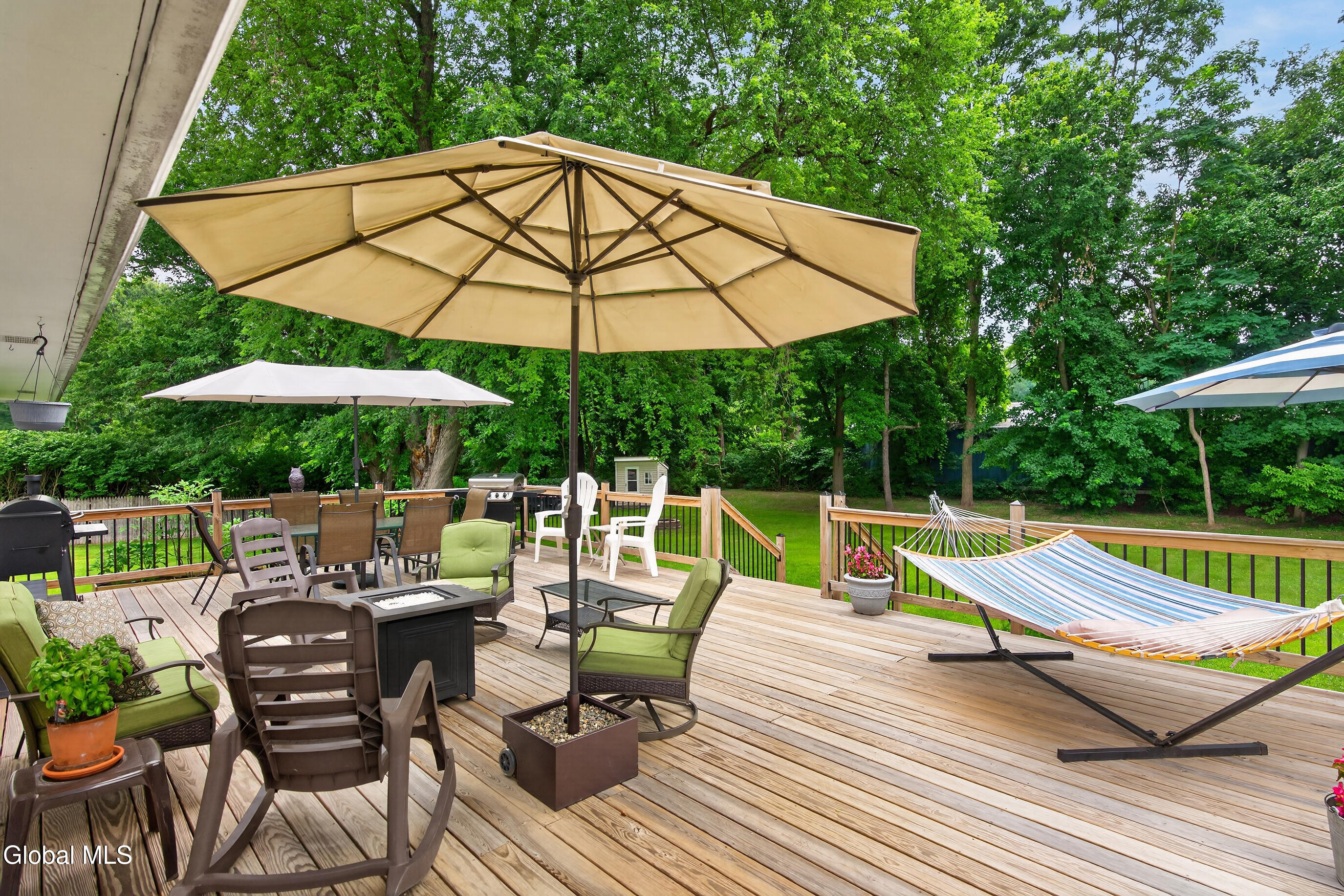 27 Asprion Road Glenmont NY 12077