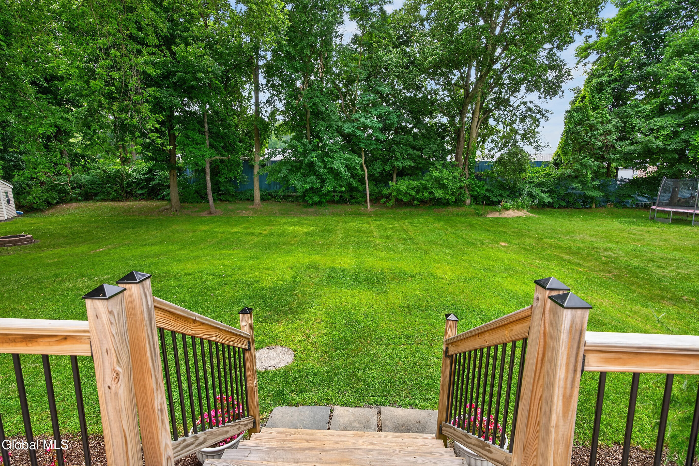 27 Asprion Road Glenmont NY 12077