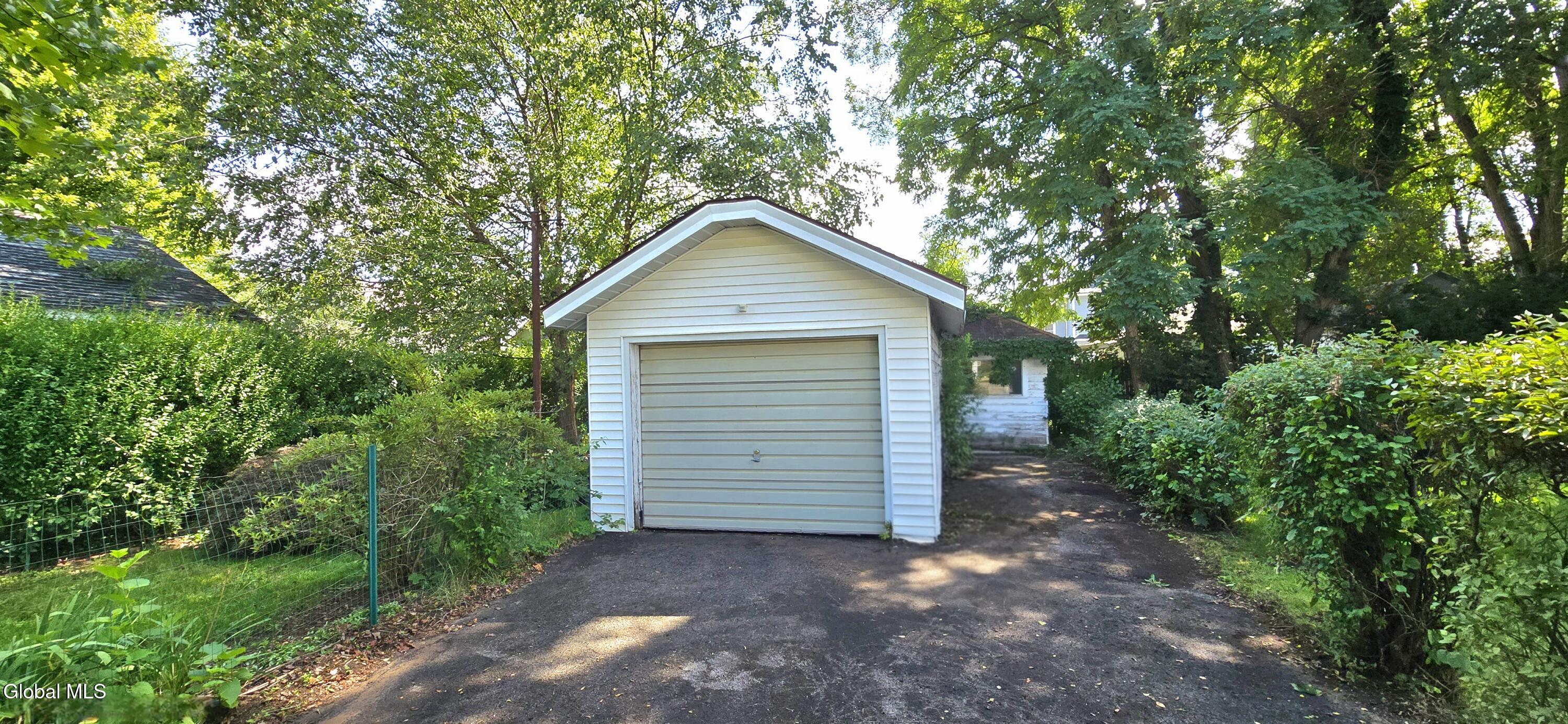 259 Thirteenth Street Schenectady NY 12306