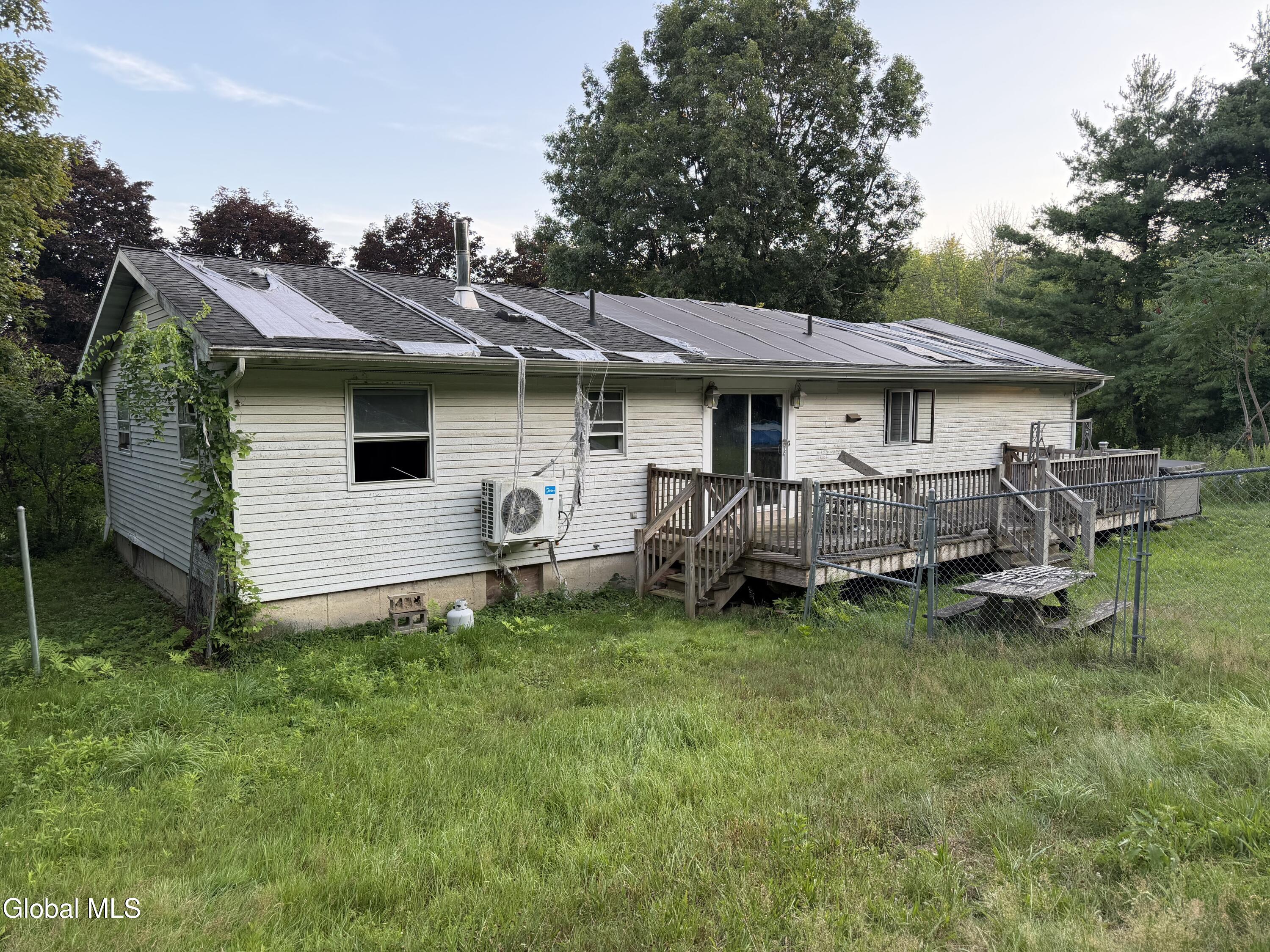 5 Mohican Way Valley Falls NY 12185