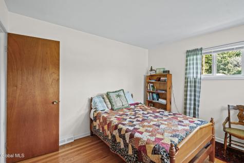 106 Edgecomb Street Albany NY 12209
