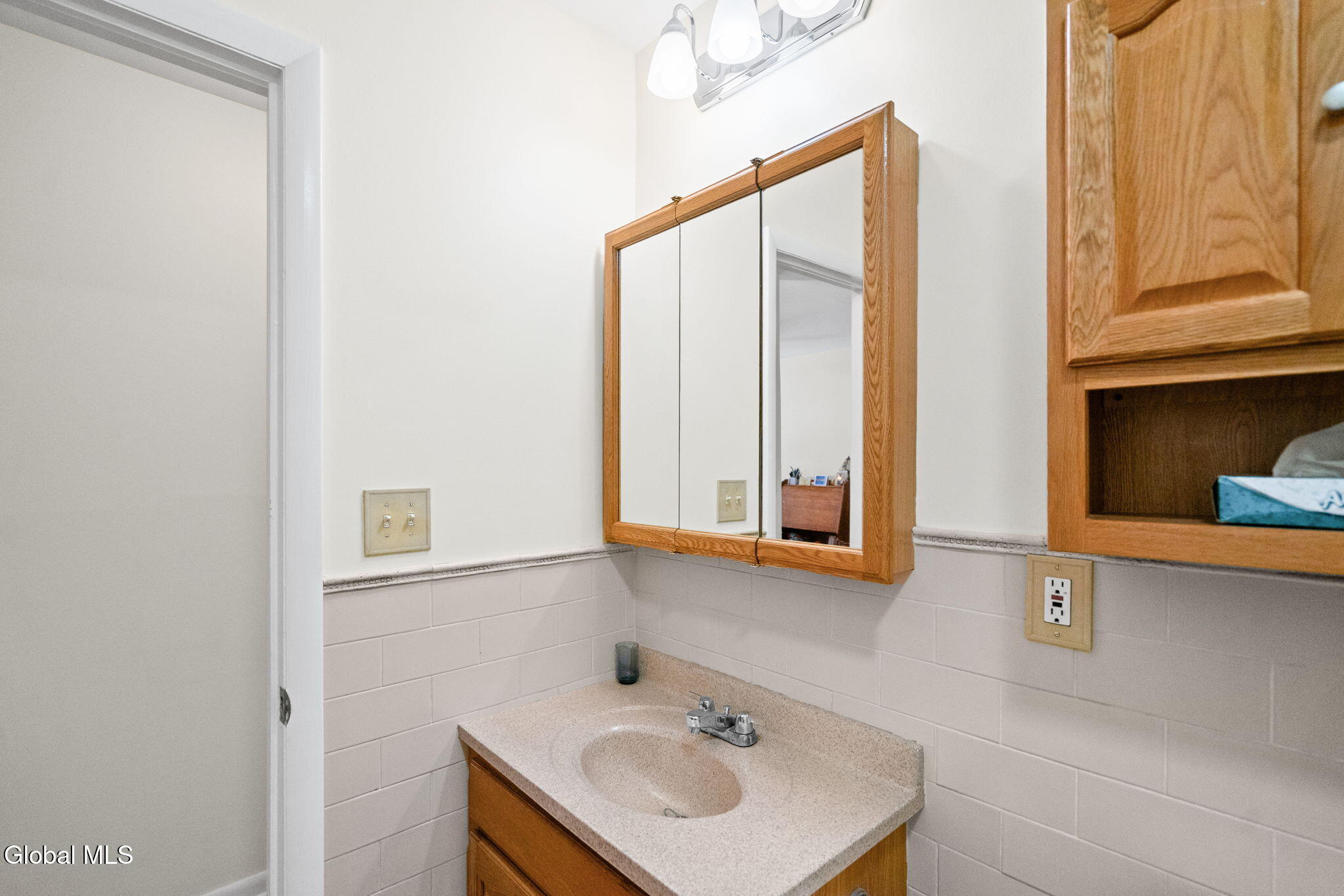 106 Edgecomb Street Albany NY 12209