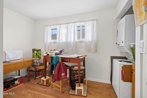 106 Edgecomb Street Albany NY 12209