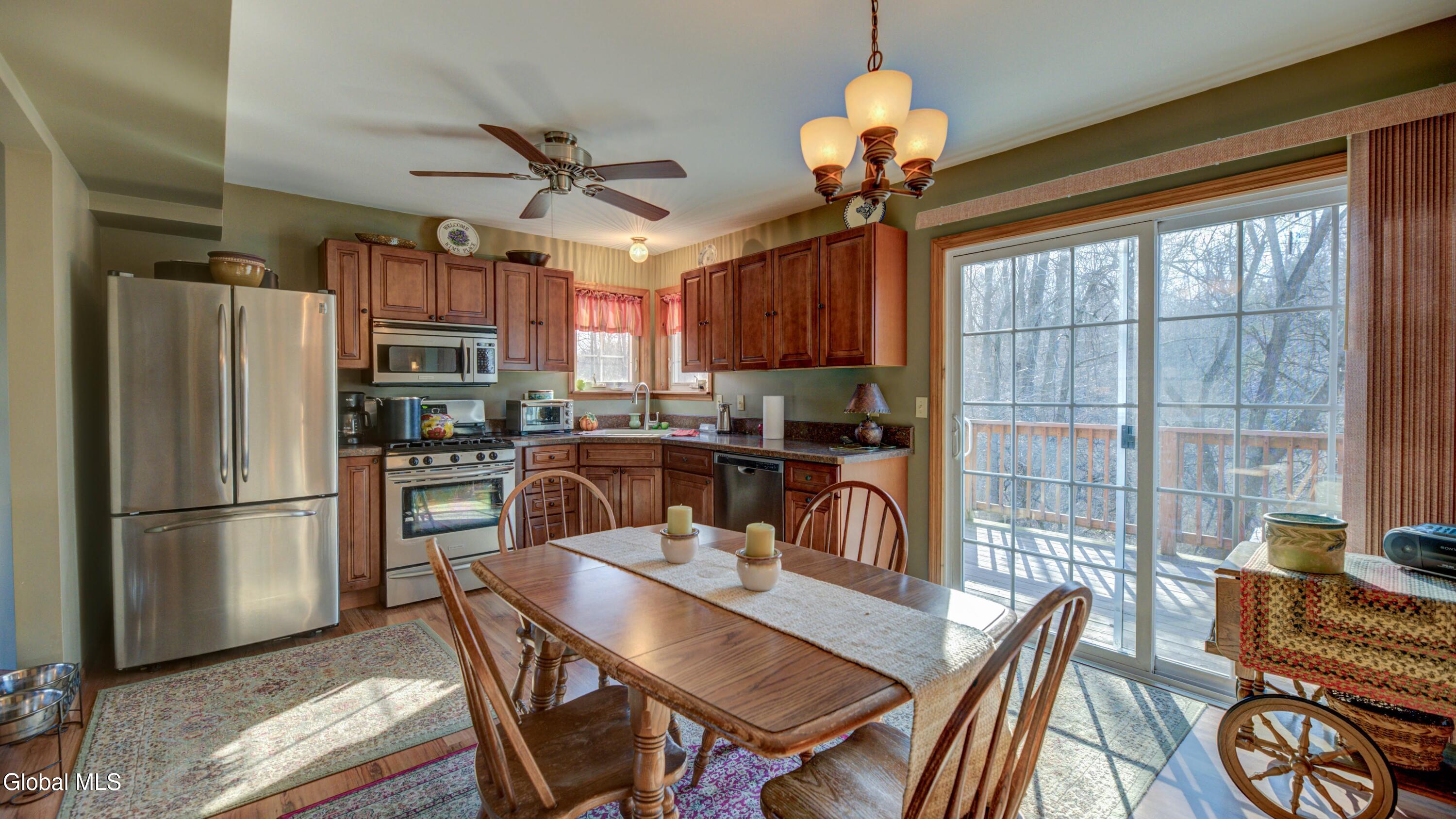 16 Breckenridge Drive Johnstown NY 12095