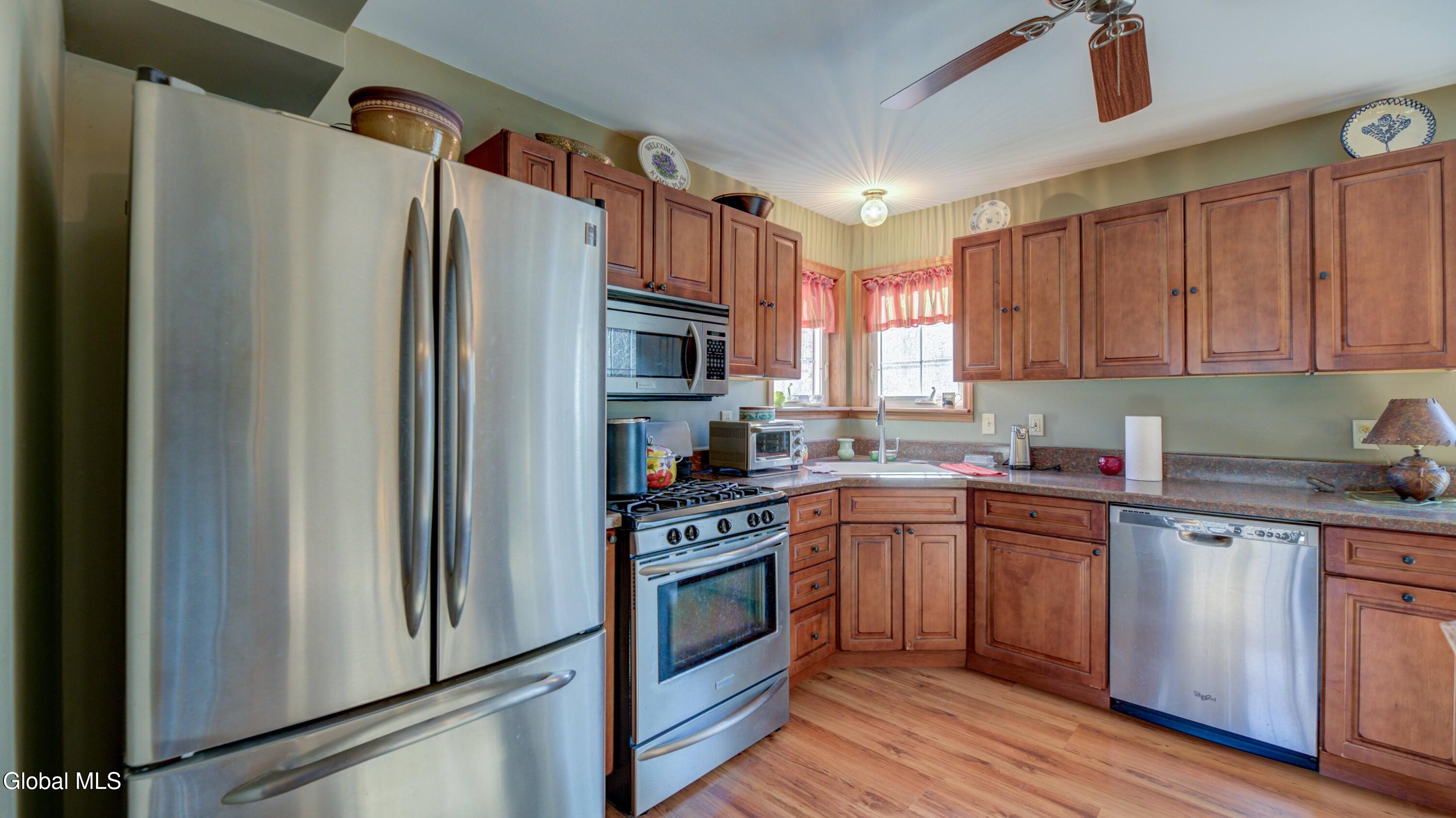 16 Breckenridge Drive Johnstown NY 12095