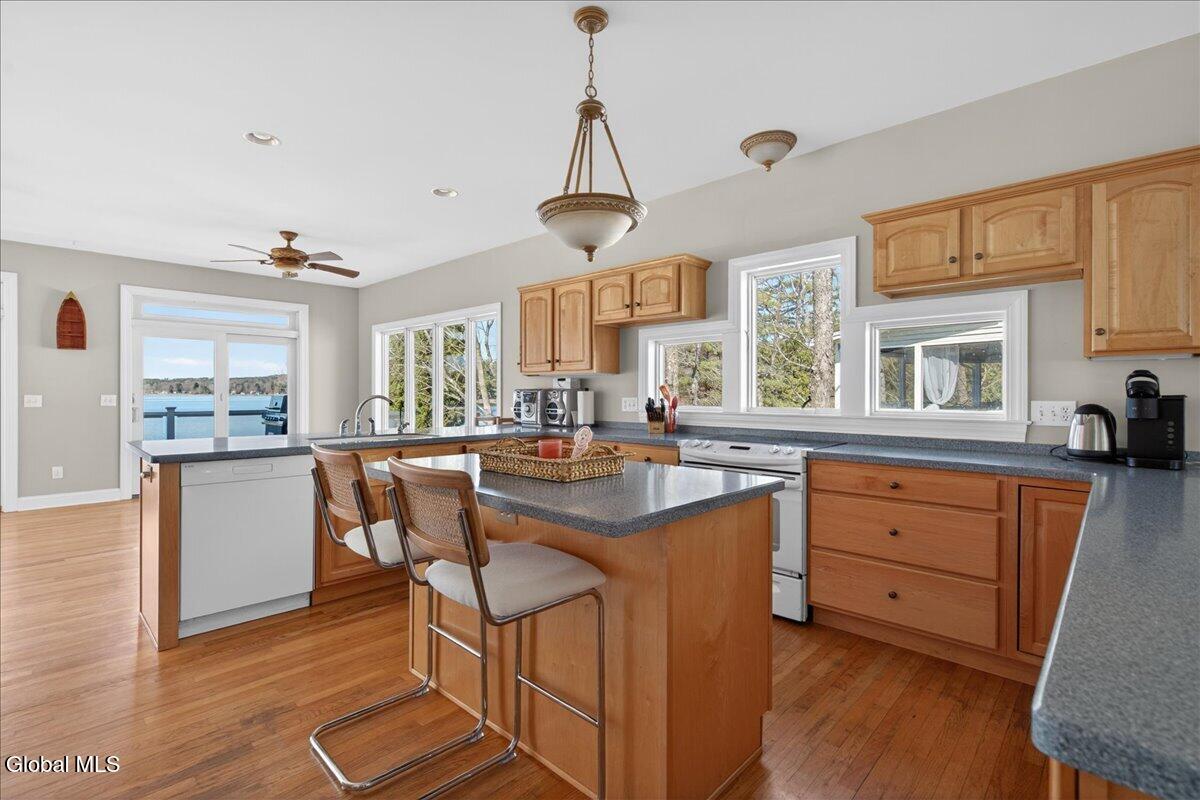 3043 E Shore South Road Hagaman NY 12086