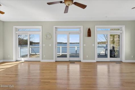 3043 E Shore South Road Hagaman NY 12086