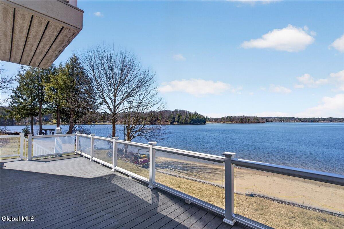 3043 E Shore South Road Hagaman NY 12086