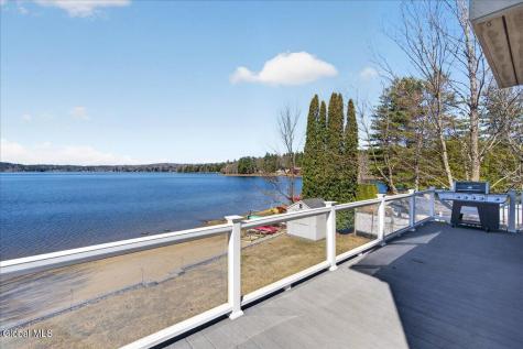 3043 E Shore South Road Hagaman NY 12086