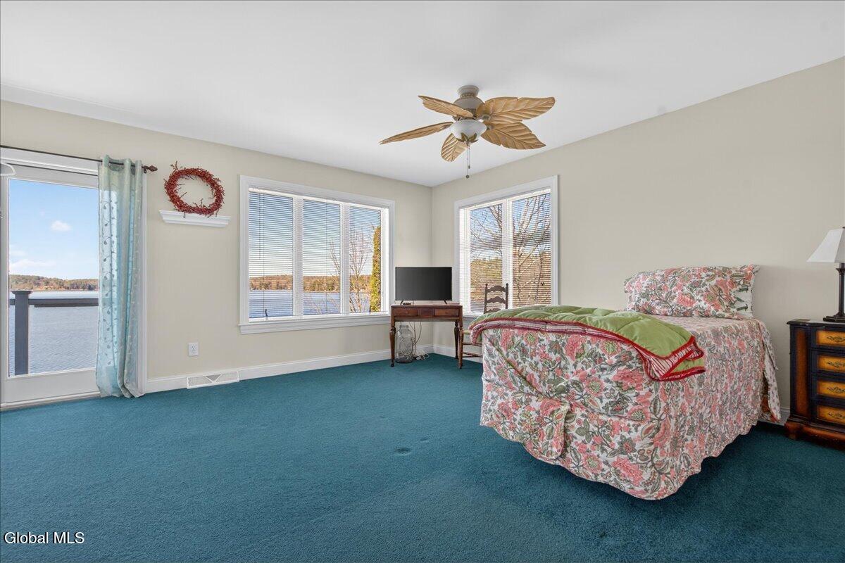 3043 E Shore South Road Hagaman NY 12086