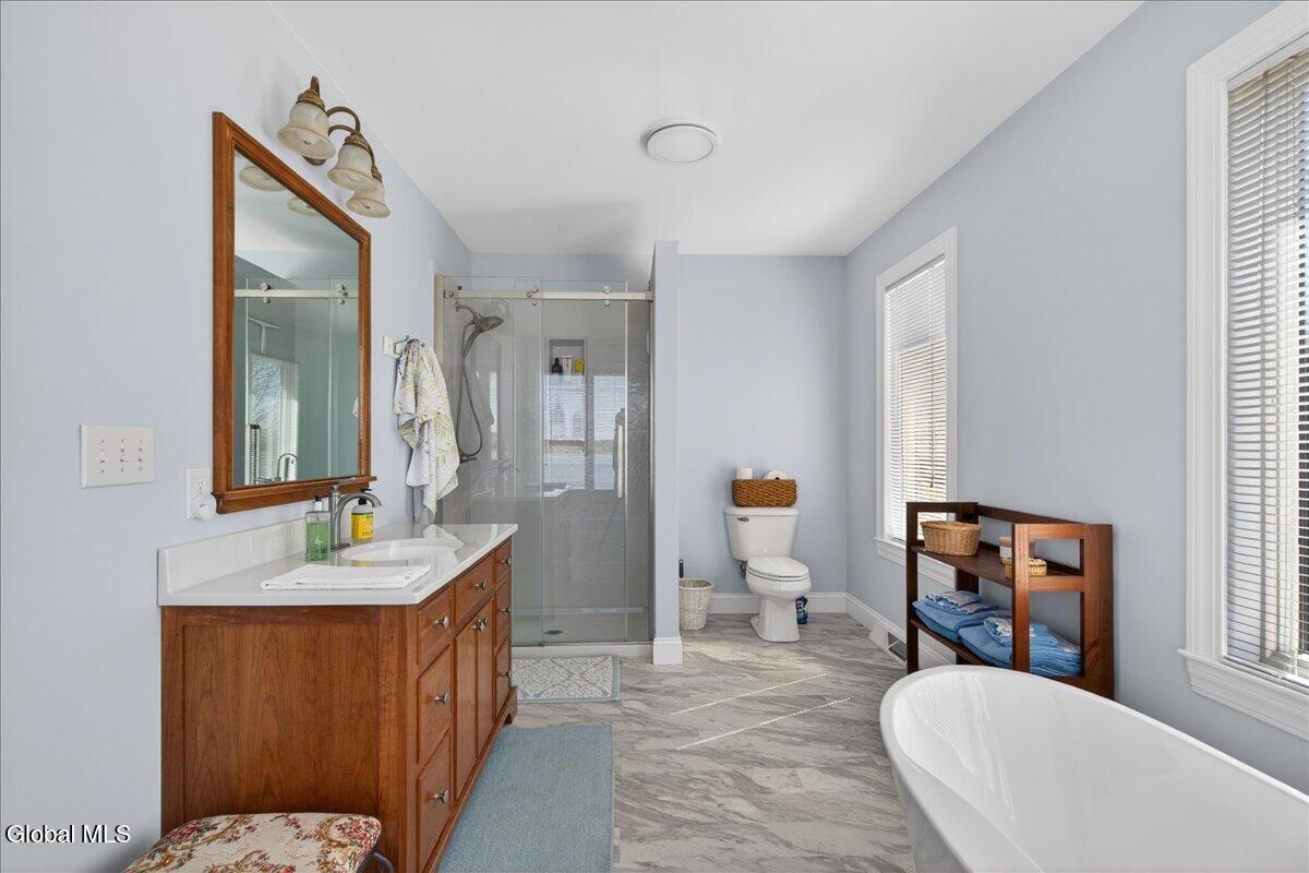 3043 E Shore South Road Hagaman NY 12086