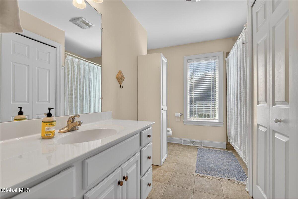 3043 E Shore South Road Hagaman NY 12086