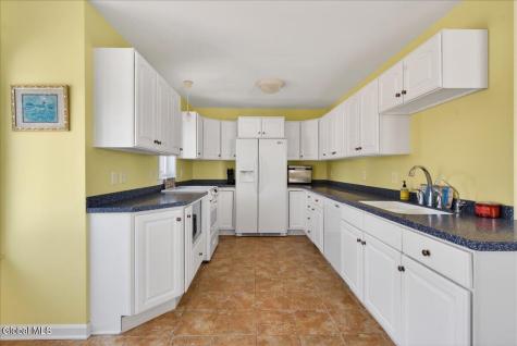 3043 E Shore South Road Hagaman NY 12086
