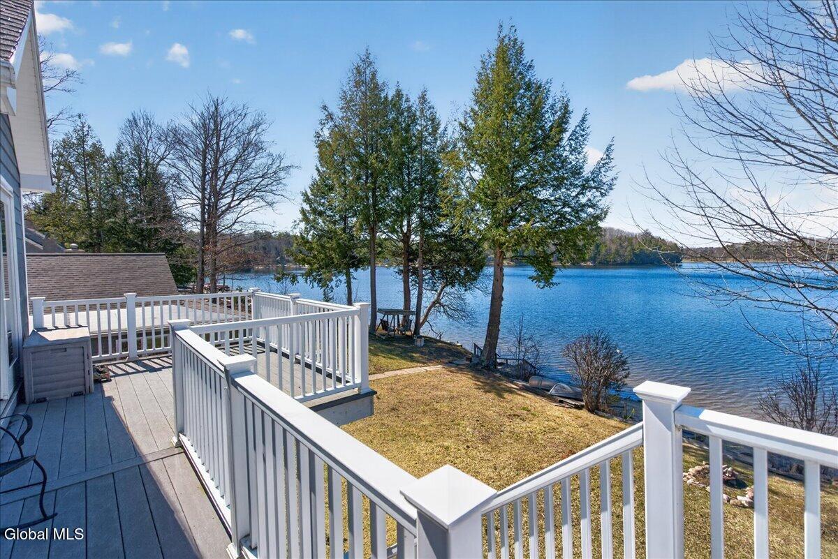 3043 E Shore South Road Hagaman NY 12086