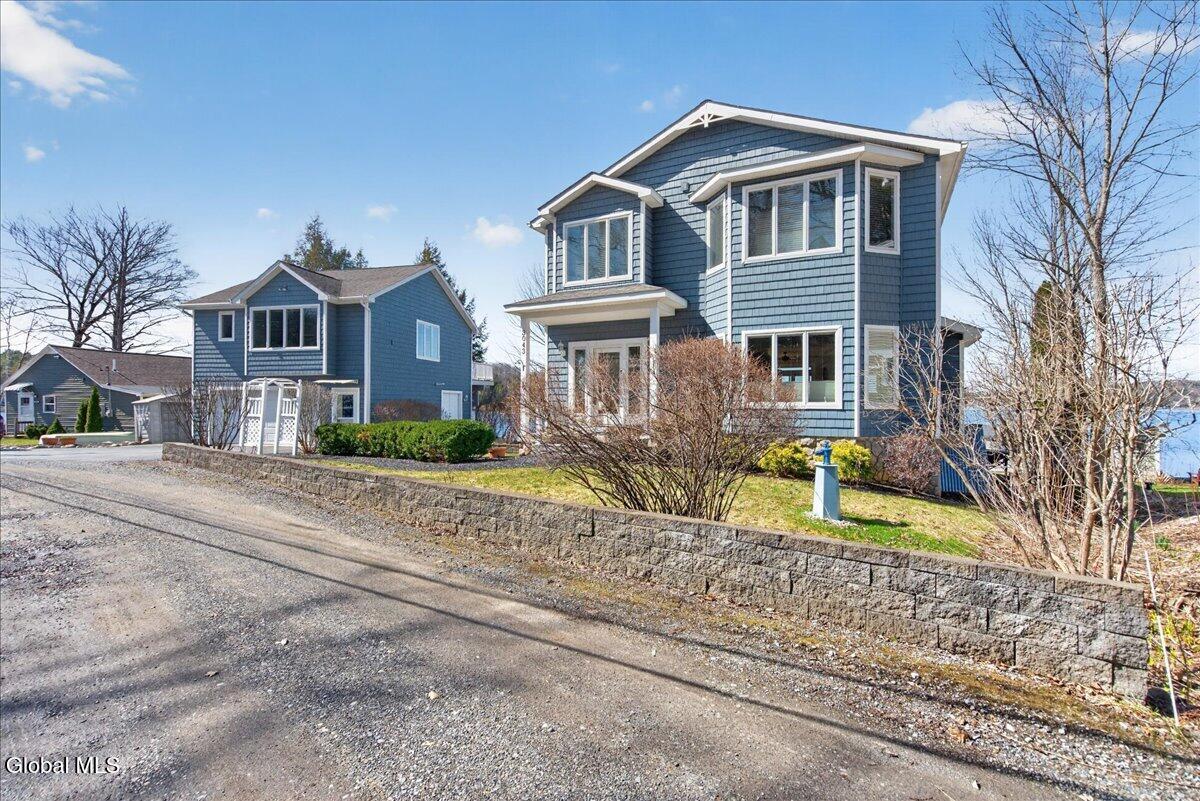 3043 E Shore South Road Hagaman NY 12086