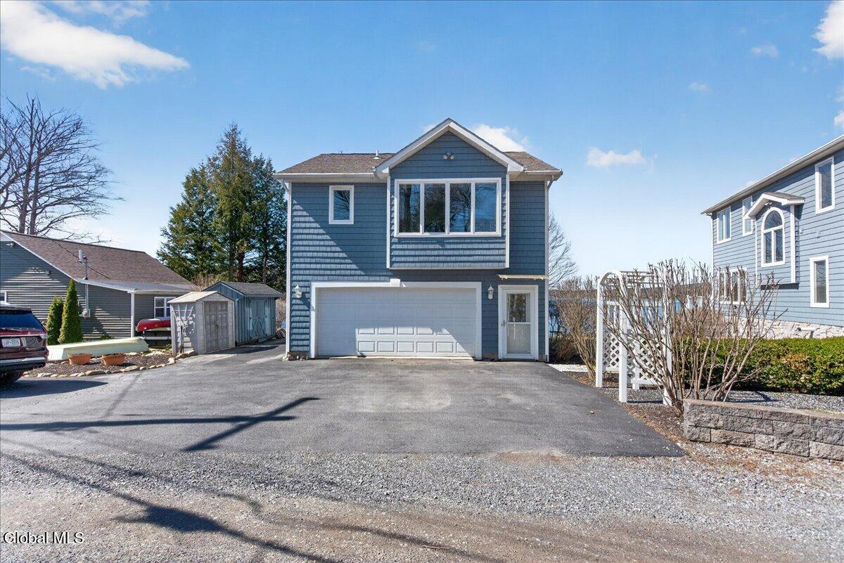 3043 E Shore South Road Hagaman NY 12086