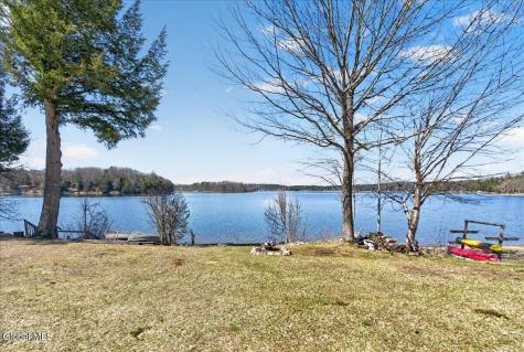 3043 E Shore South Road Hagaman NY 12086