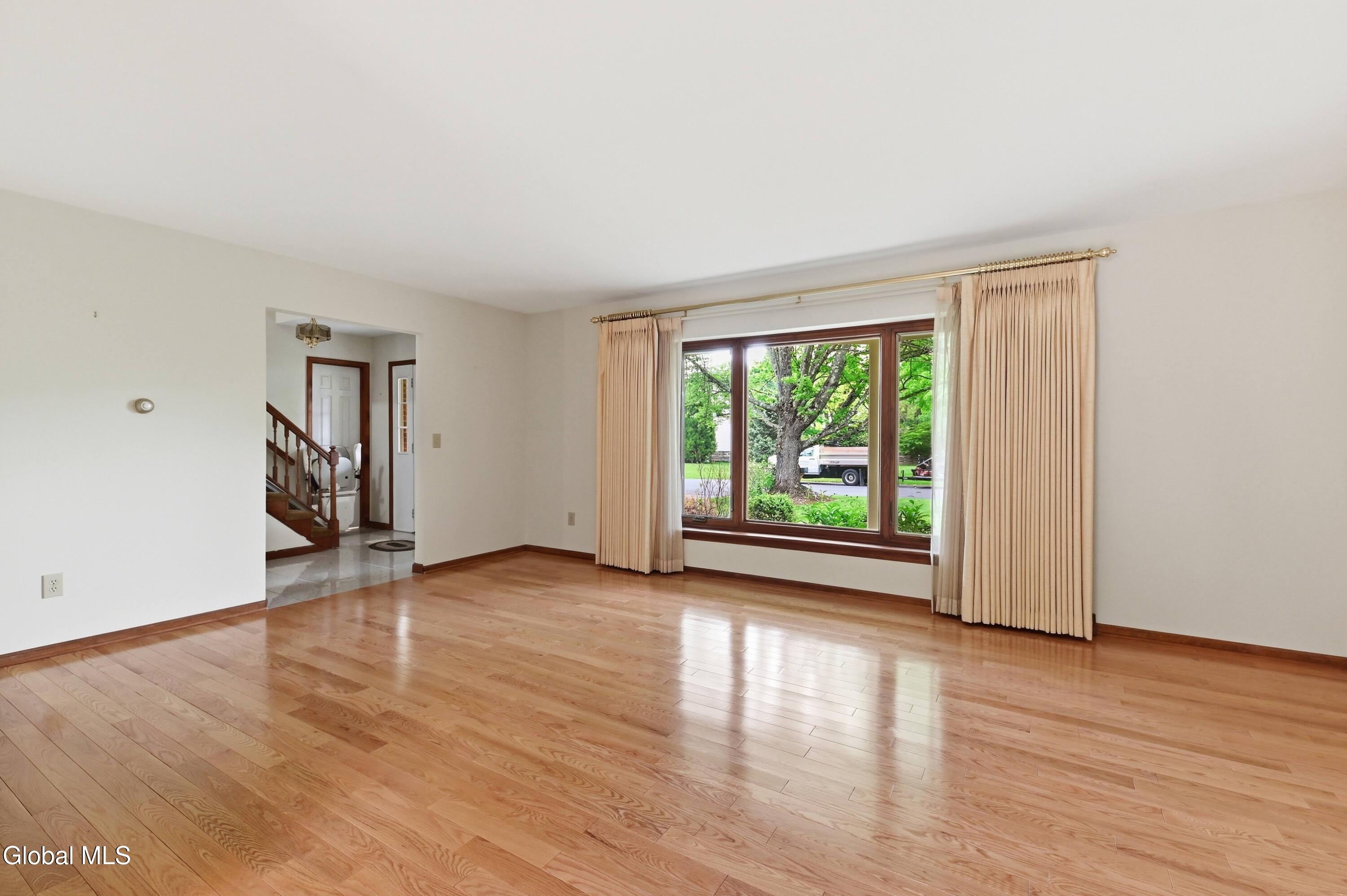 60 Surrey Mall Slingerlands NY 12159