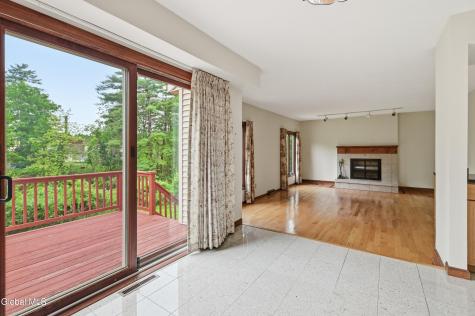 60 Surrey Mall Slingerlands NY 12159
