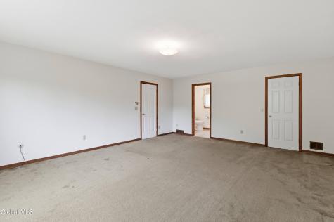 60 Surrey Mall Slingerlands NY 12159
