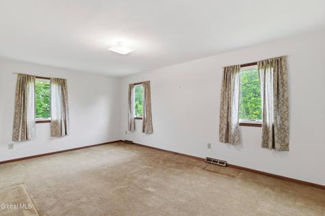 60 Surrey Mall Slingerlands NY 12159