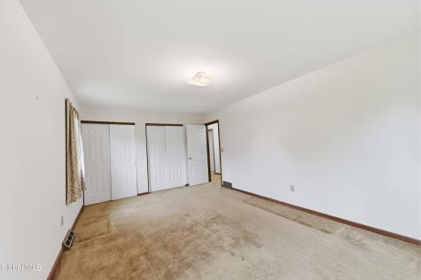 60 Surrey Mall Slingerlands NY 12159